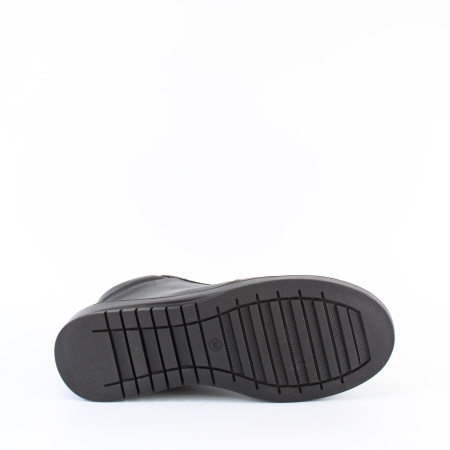 Ботинки с декором